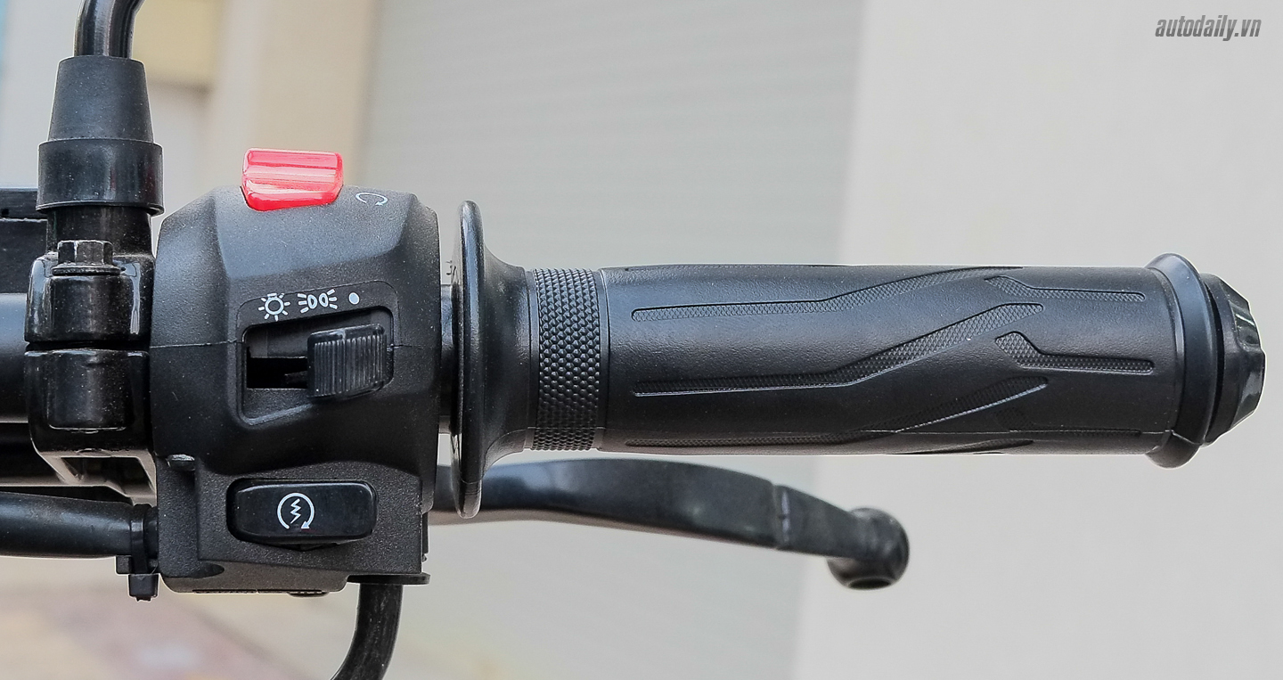 Xem thêm ảnh Yamaha FZ-S V2.0 2016 đầu tiên về Việt Nam Yamaha_FZ-S_V2.0_2016 (15).jpg