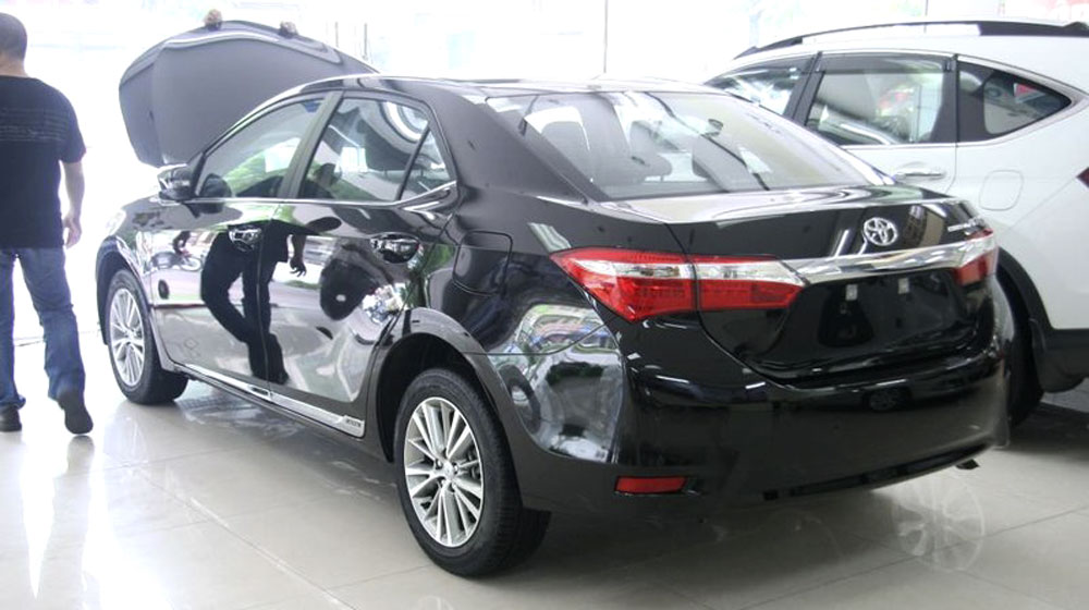 Xe Toyota Altis 2014 nhập khẩu không chính hãng về Việt Nam