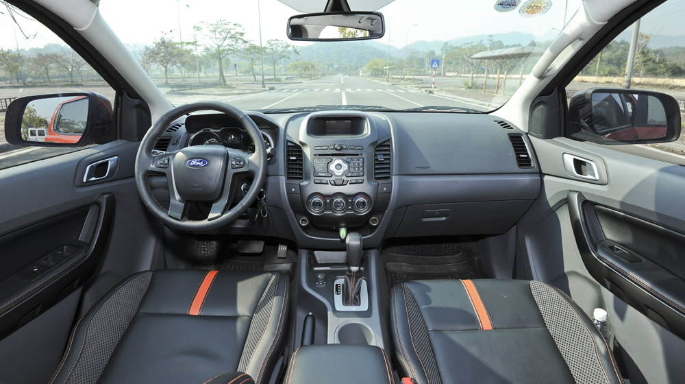 Ngắm trọn bộ ảnh chi tiết Ford Ranger 2022 vừa ra mắt, nội thất thoát xác xe  bán tải