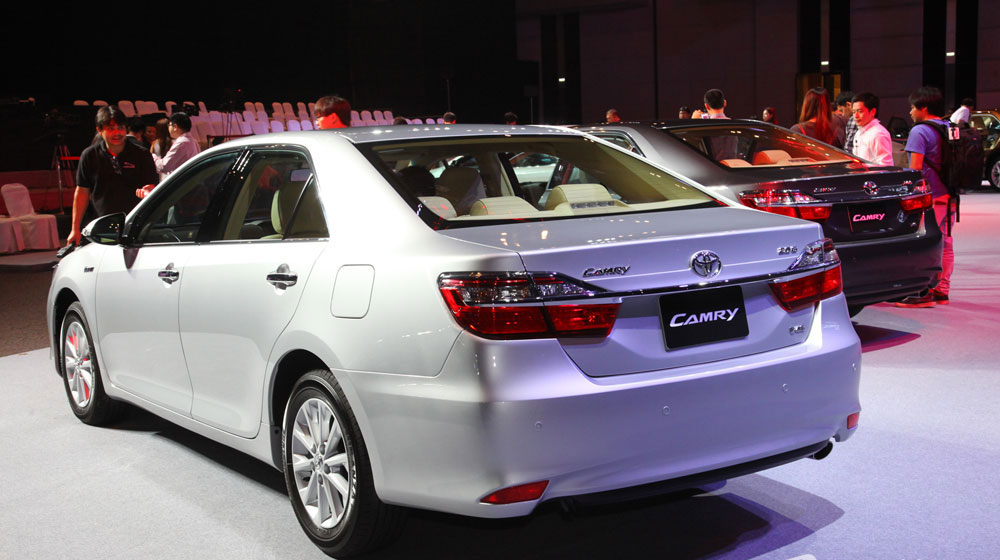 Toyota Camry 2015  thiết kế đột biến giá từ 1 tỷ tại Việt Nam  VnExpress