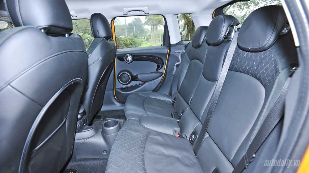 Ảnh chi tiết nội thất MINI Cooper S 2015