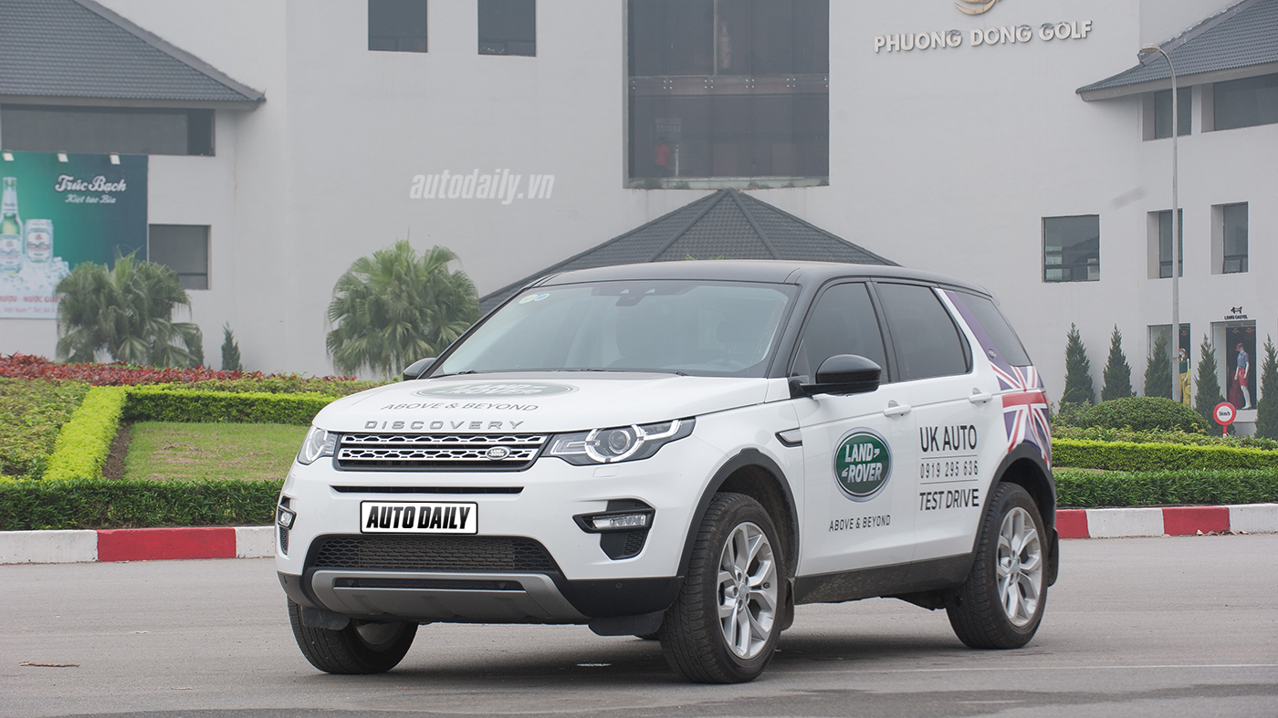 Dịch vụ thay Kính chắn gió xe Land Rover Discovery Sport tận nơi