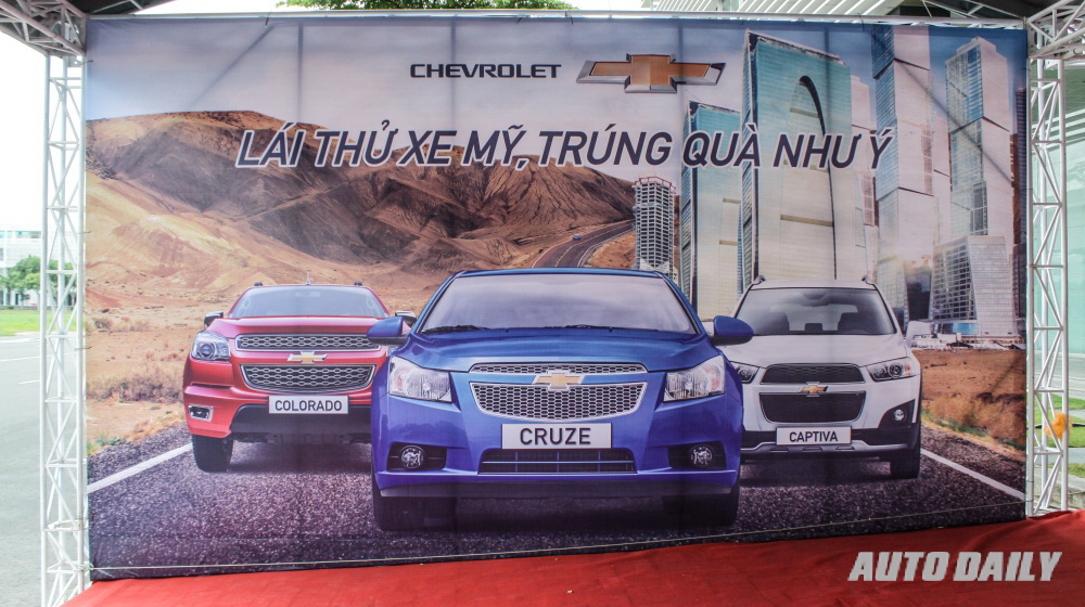 Lái thử xe Chevrolet tại Sài Gòn