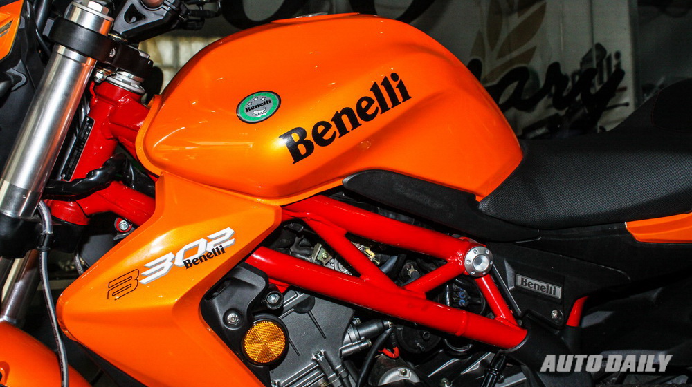 Chi tiết Benelli BN302 tại Sài Gòn