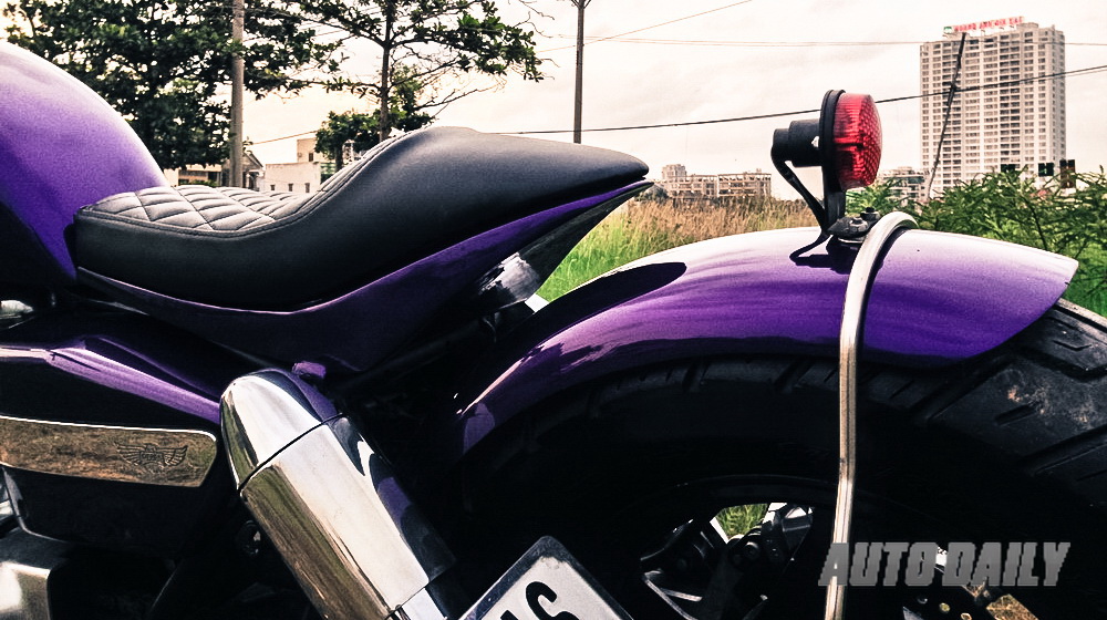 Bộ ảnh chi tiết Honda Rebel "độ" Bobber tại Sài Gòn