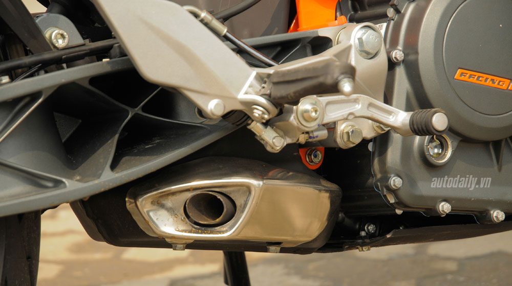 Chi tiết KTM Duke 390 ABS 2014: