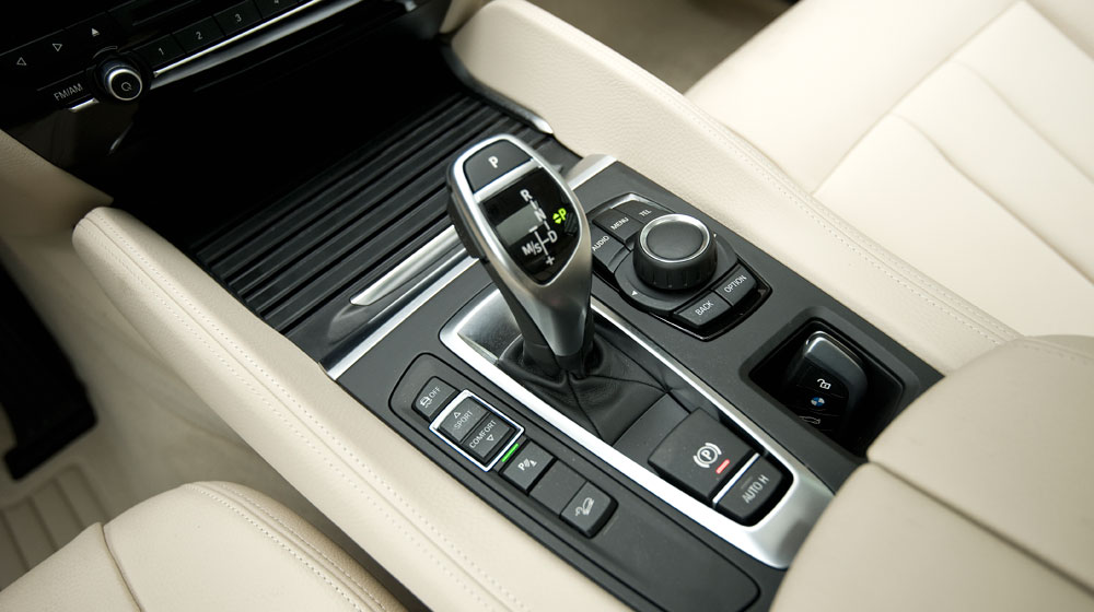 Chi tiết BMW X6 2015