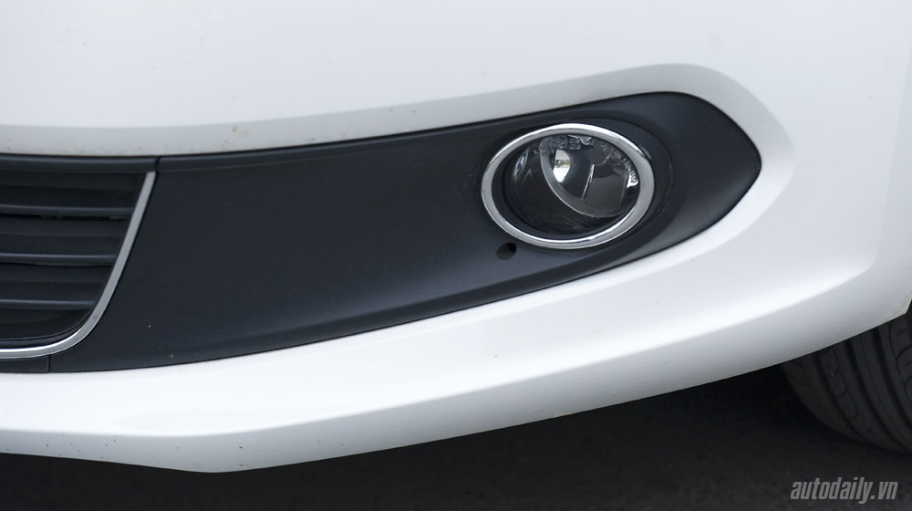 Ảnh chi tiết Volkswagen Polo sedan 1.6 2014